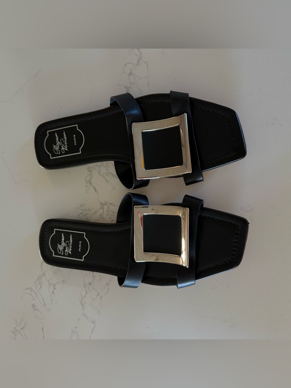 Roger Vivier black slide sandals 39